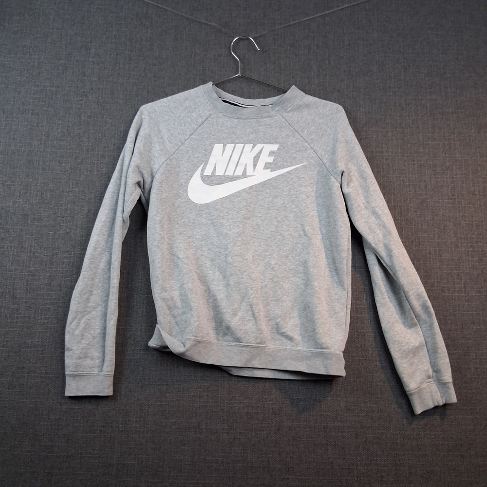 Nike Sportswear Essential Crewneck Sweatshirt Gray White Logo XS 0752